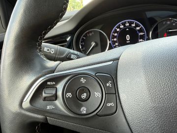 Opel Insignia B ST Business+LED+LkHz+Navi+HeadUp