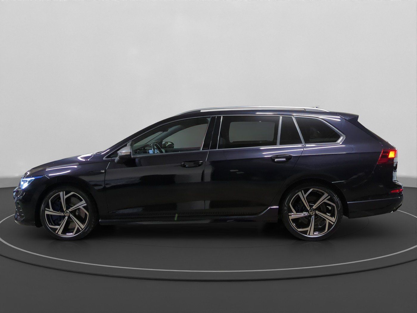 Volkswagen Golf VIII R Variant 2.0 TSI 4M DSG LED PANO NAVI foto 3