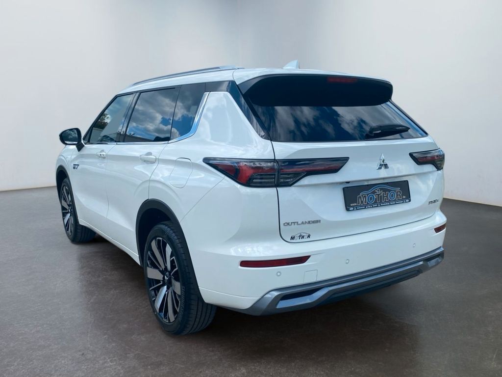 Mitsubishi Outlander — fotografia 3