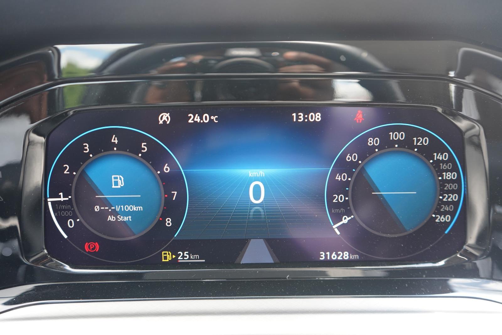 Volkswagen Golf VIII 1.5 TSI Life LED ACC App-Connect PDC