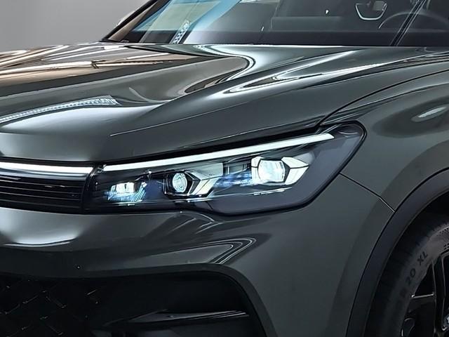 Volkswagen Tiguan R-Line AHK HD MATRIX LED KAMERA PANO NAVI