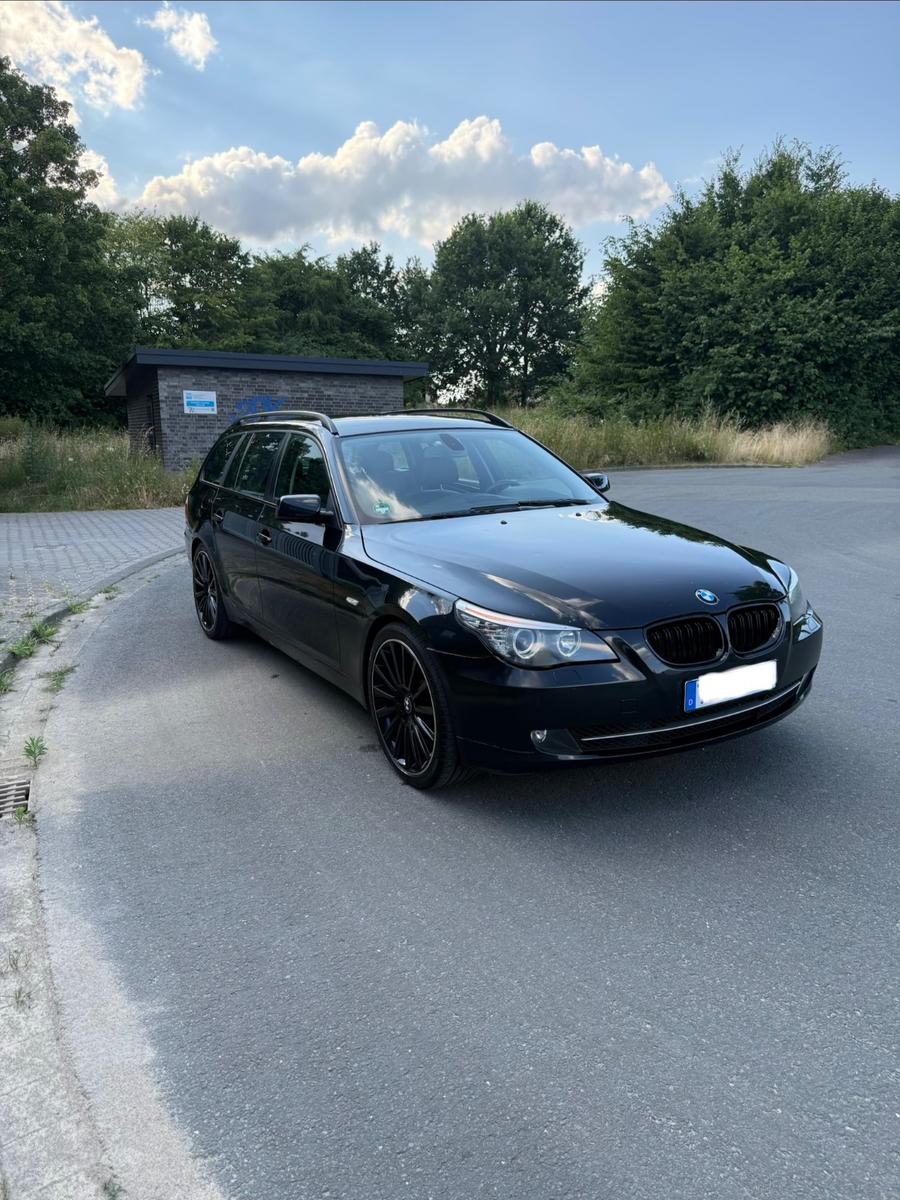 BMW 525 2009 — engine 2.993 cm³, 197 HP (145kW)
