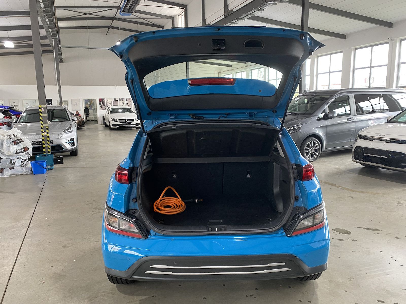 Fahrzeugabbildung Hyundai Kona Select/Navi/RFK/ACC/On-Board-3-Phasen/