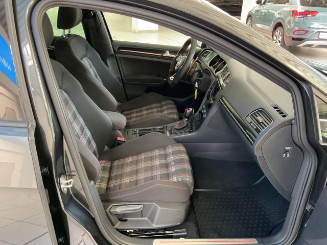 Golf VII 2.0 GTI Navi*Tempomat*DriveSelect*BT