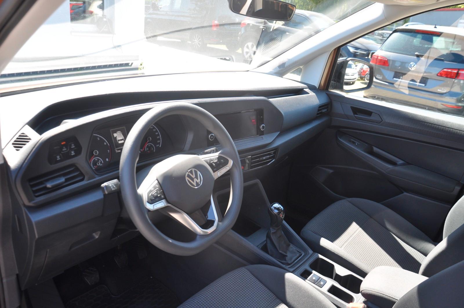 Volkswagen Caddy Maxi 1.5 TSI LED-APPLE-7 SITZER