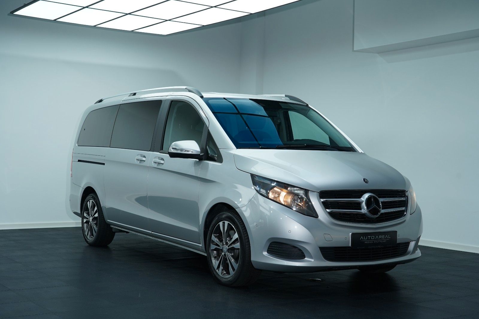 MERCEDES-BENZ V 250 d L Edition NAVI/AHK/6-SITZER/SPUR/KAMERA