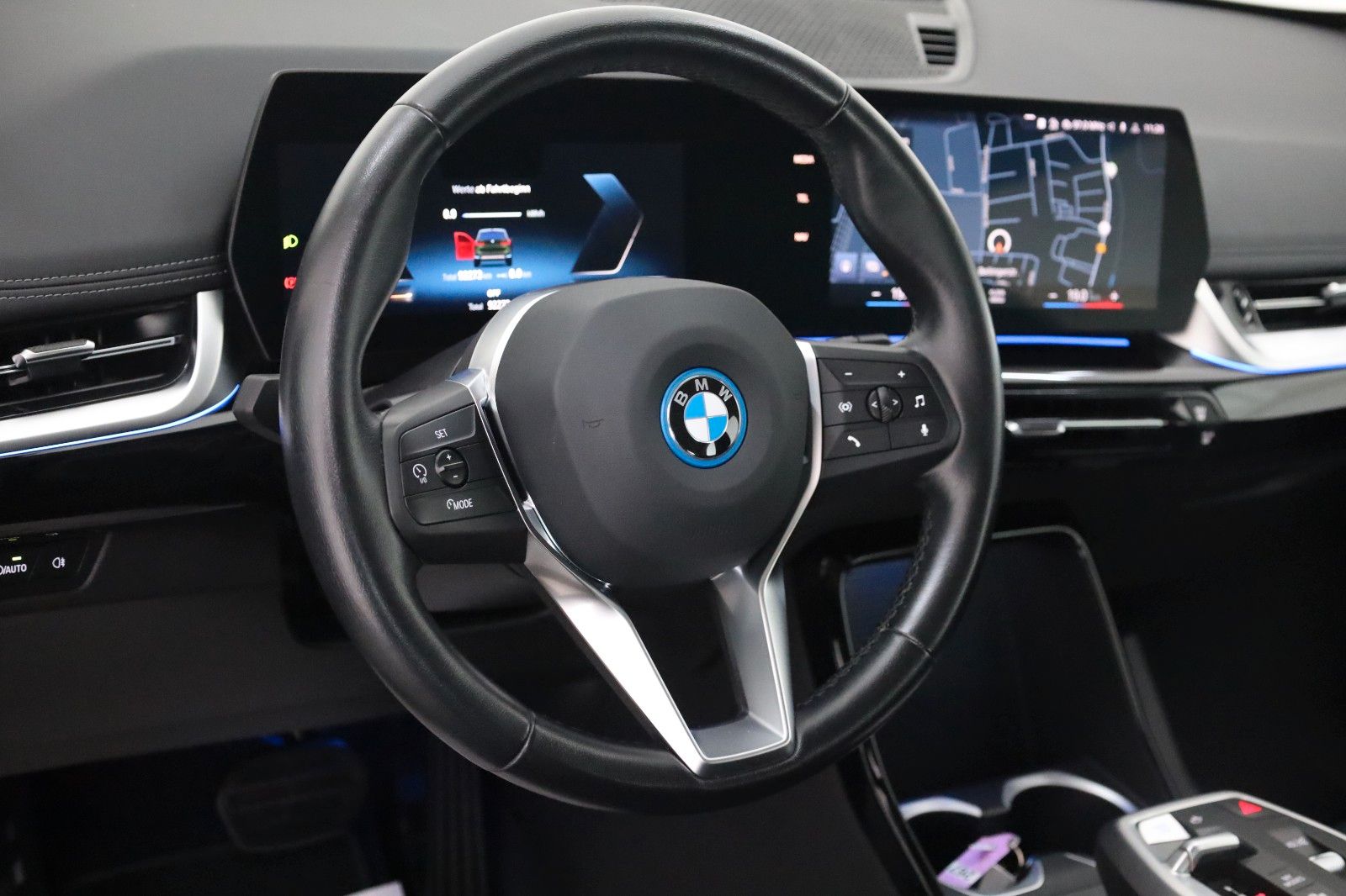 Fahrzeugabbildung BMW iX1 xDrive30 xLine,Leder,Navi,M Fahrwerk,Kamera