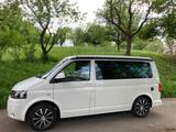 Volkswagen T5 California Beach 2.0 TDI