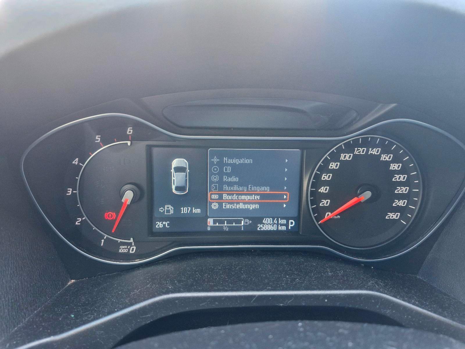 Ford Mondeo 2012 — engine 200 HP (147kW)
