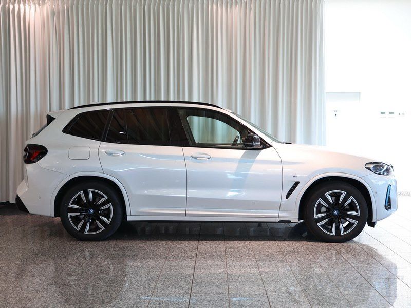 BMW iX3 M Sport 19" DrivAssProf AHK Pano.Laser imagem 2
