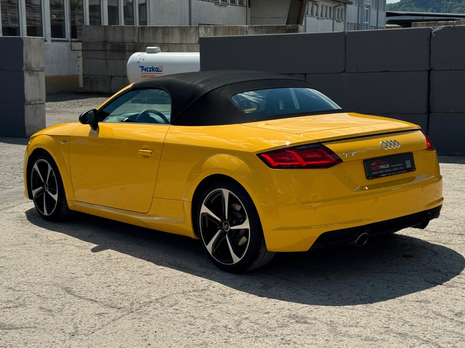 Fahrzeugabbildung Audi TT Roadster 2.0 TFSI DSG S-Line B&O Alcan. SHZ
