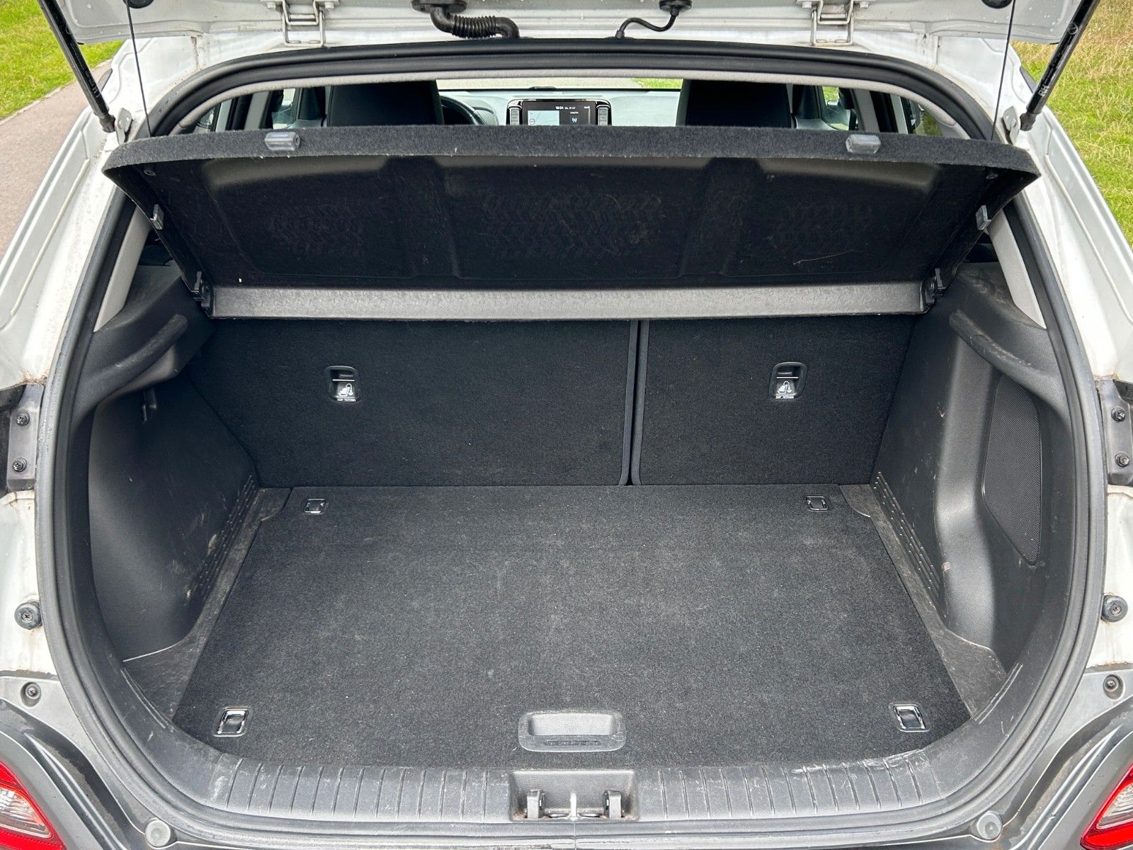 Fahrzeugabbildung Hyundai KONA EV Style 150 kW *RW449KM*SHZ*LED*RFKamera*