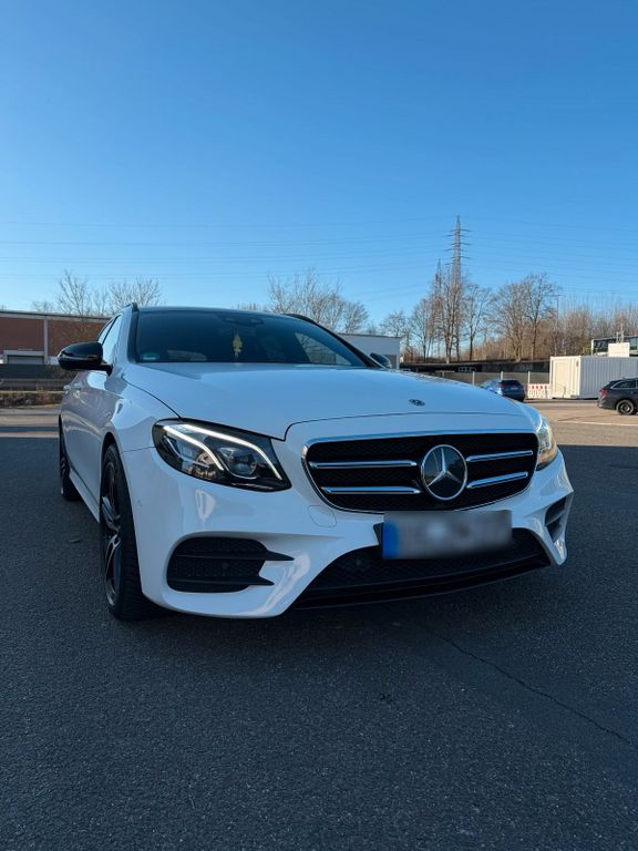 Image of Mercedes-Benz E 350