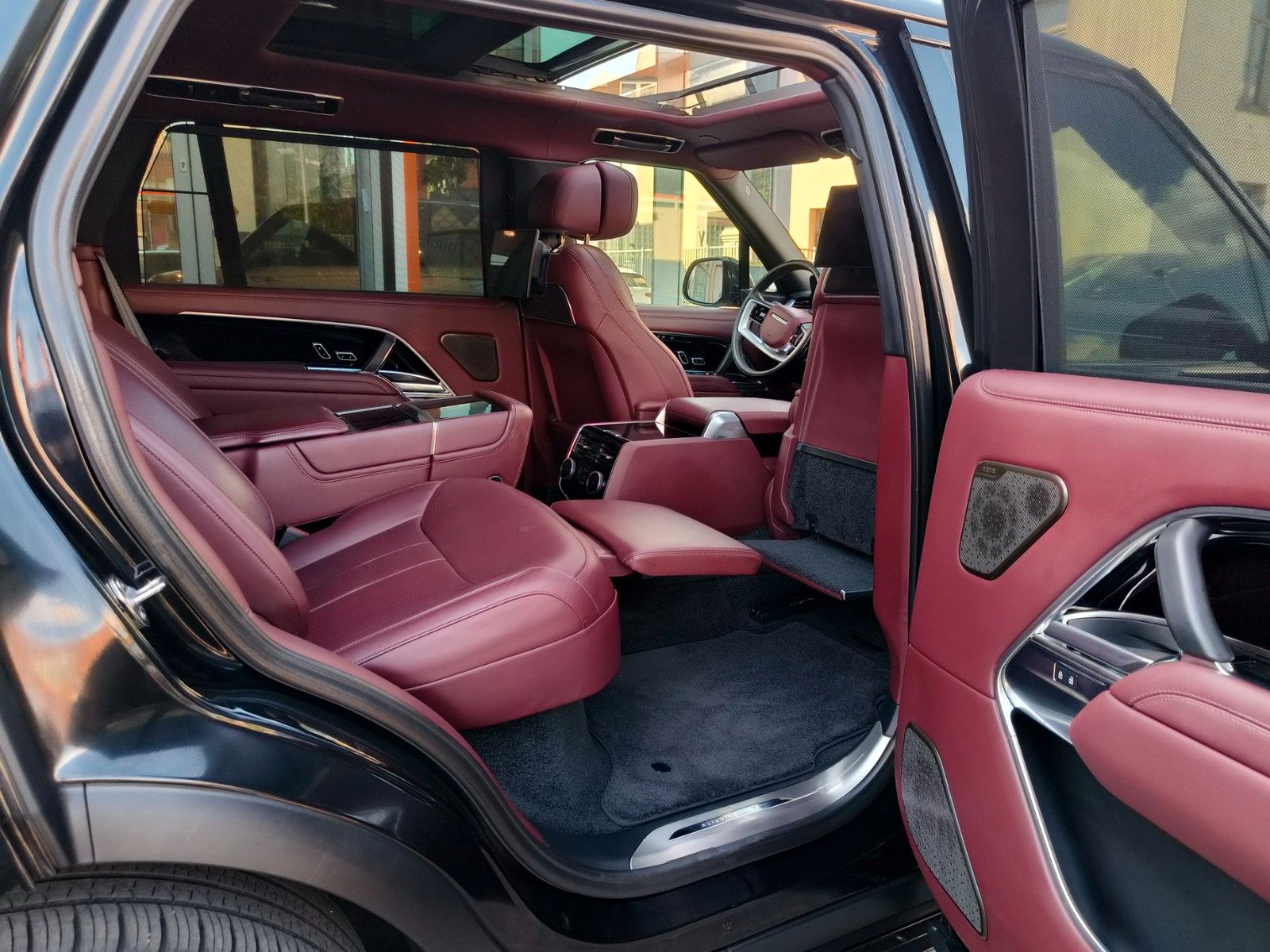 Land Rover RR D350 LWB Autobiography Business class + TV