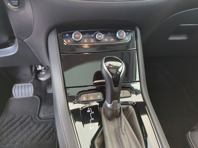Grandland (X)1,5 TDI EAT8 Business Elegance *ACC