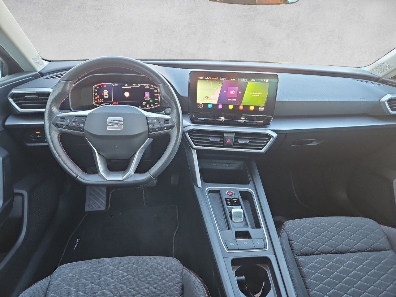 Fahrzeugabbildung SEAT Leon FR MHEV,Navigation,LED,DSG,Alarmanlage