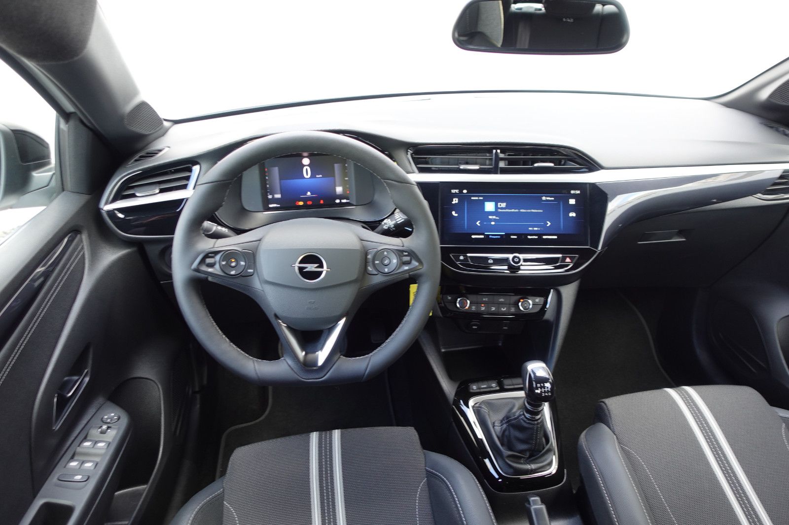 Fahrzeugabbildung Opel Corsa GS 1.2T,Kamera,Sitzhzg,Allwetter,LED,DAB+