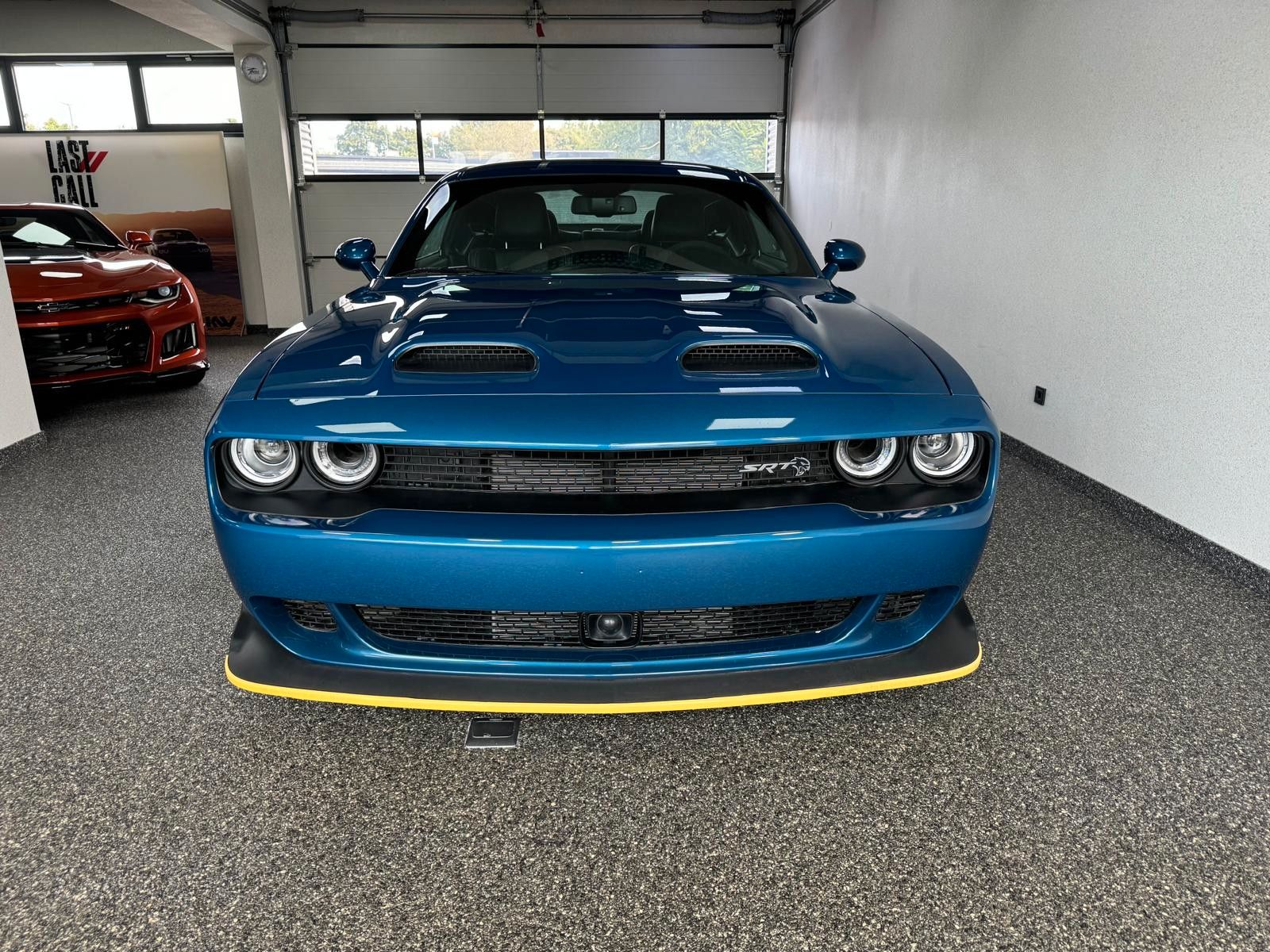 Fahrzeugabbildung Dodge CHALLENGER HELLCAT JAILBREAK-LAGUNA-YELLOW CAL.-