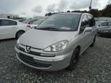 Peugeot 807 Tendance - Peugeot 807 mit Benzin-Antrieb