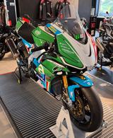 Aprilia RSV4 Rennmaschine exklusiver Aufbau mit Öhlins - APRILIA RS 4