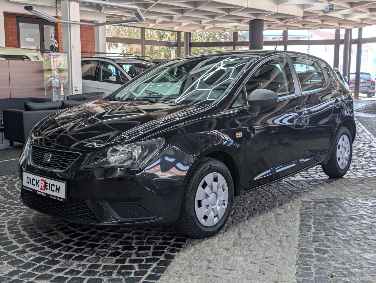 Fahrzeugabbildung SEAT Ibiza Reference Limo 1.4 EURO 5 TÜV KLIMA AUX