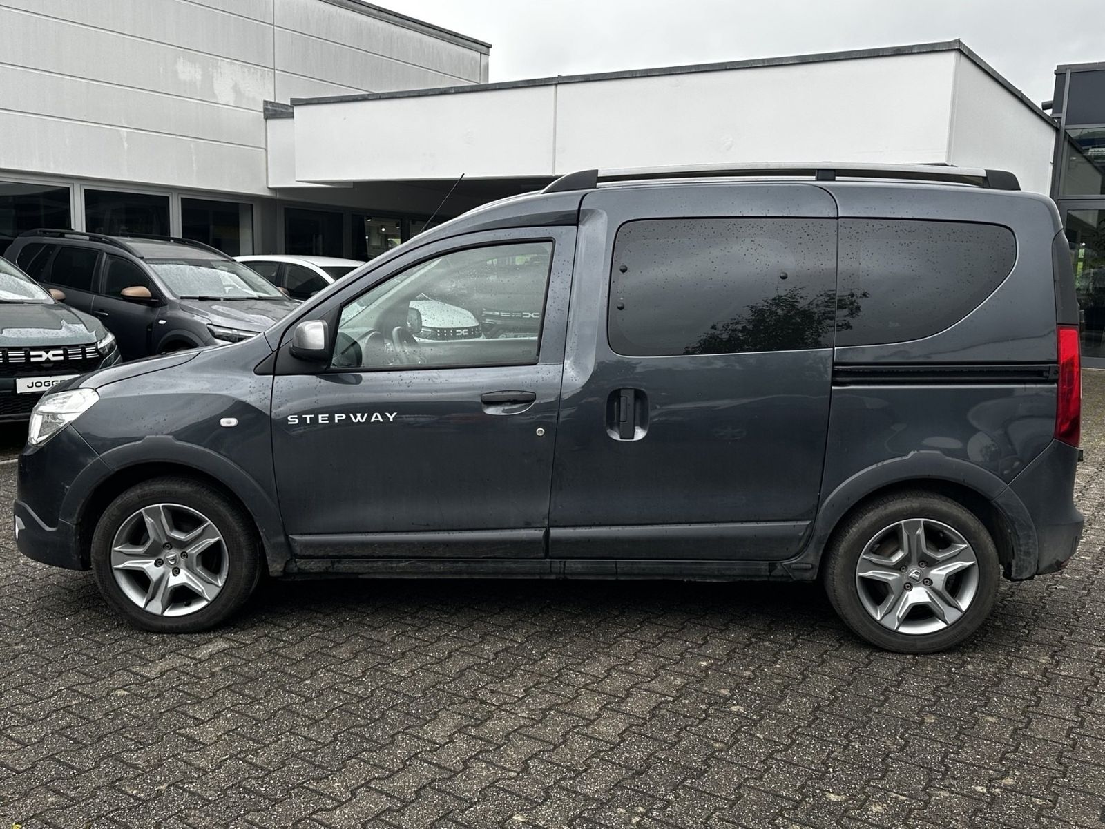 Fahrzeugabbildung Dacia Dokker Stepway dCi 95