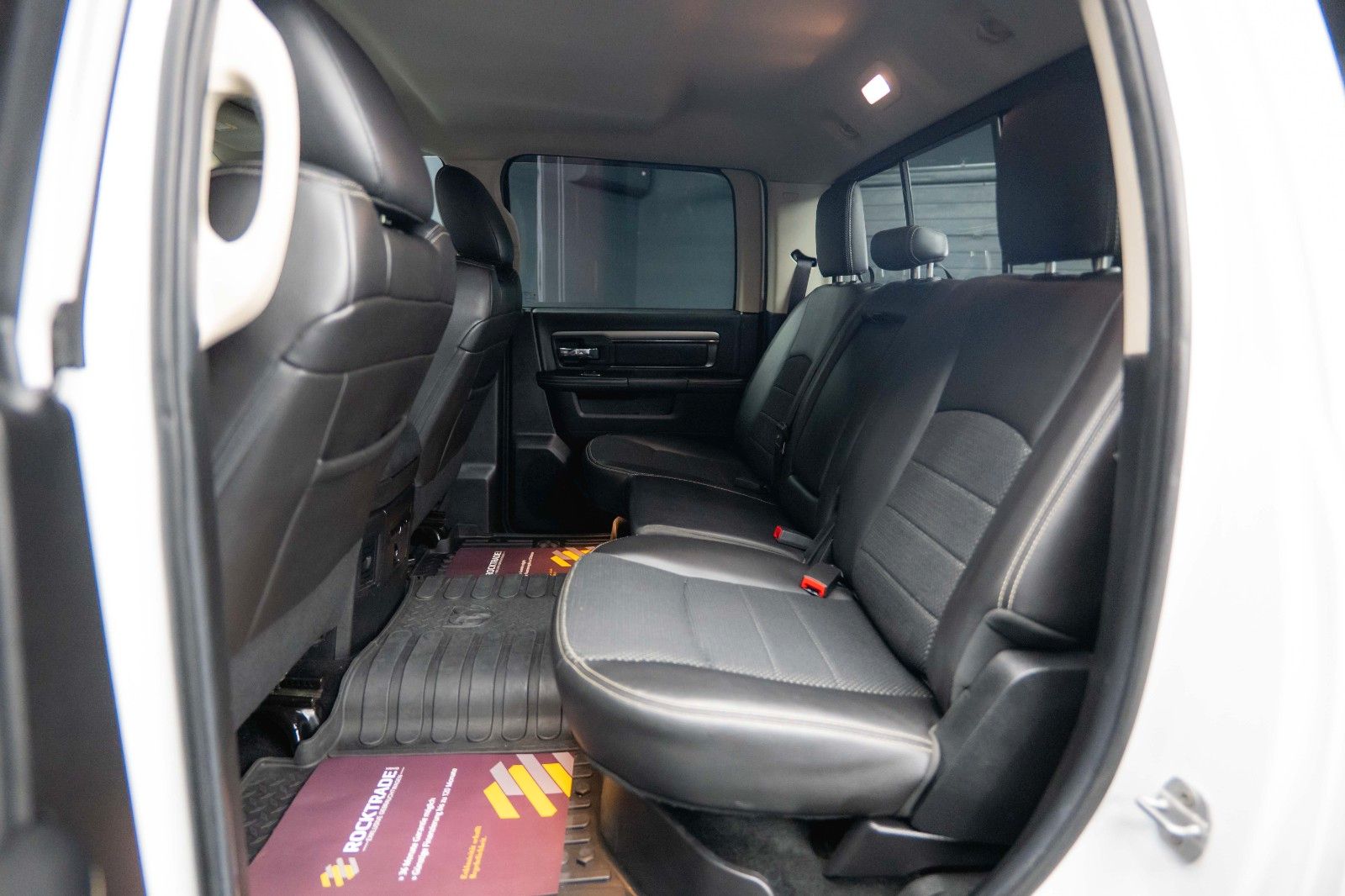 Fahrzeugabbildung Dodge RAM 5.7 V8 HEMI 4x4 Offroad Sport LONGBED *LPG*