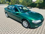 Opel Vectra 1,6  tüv 10-26. 1 Hand - gebrauchte Opel Vectra aus dem Jahr 1995