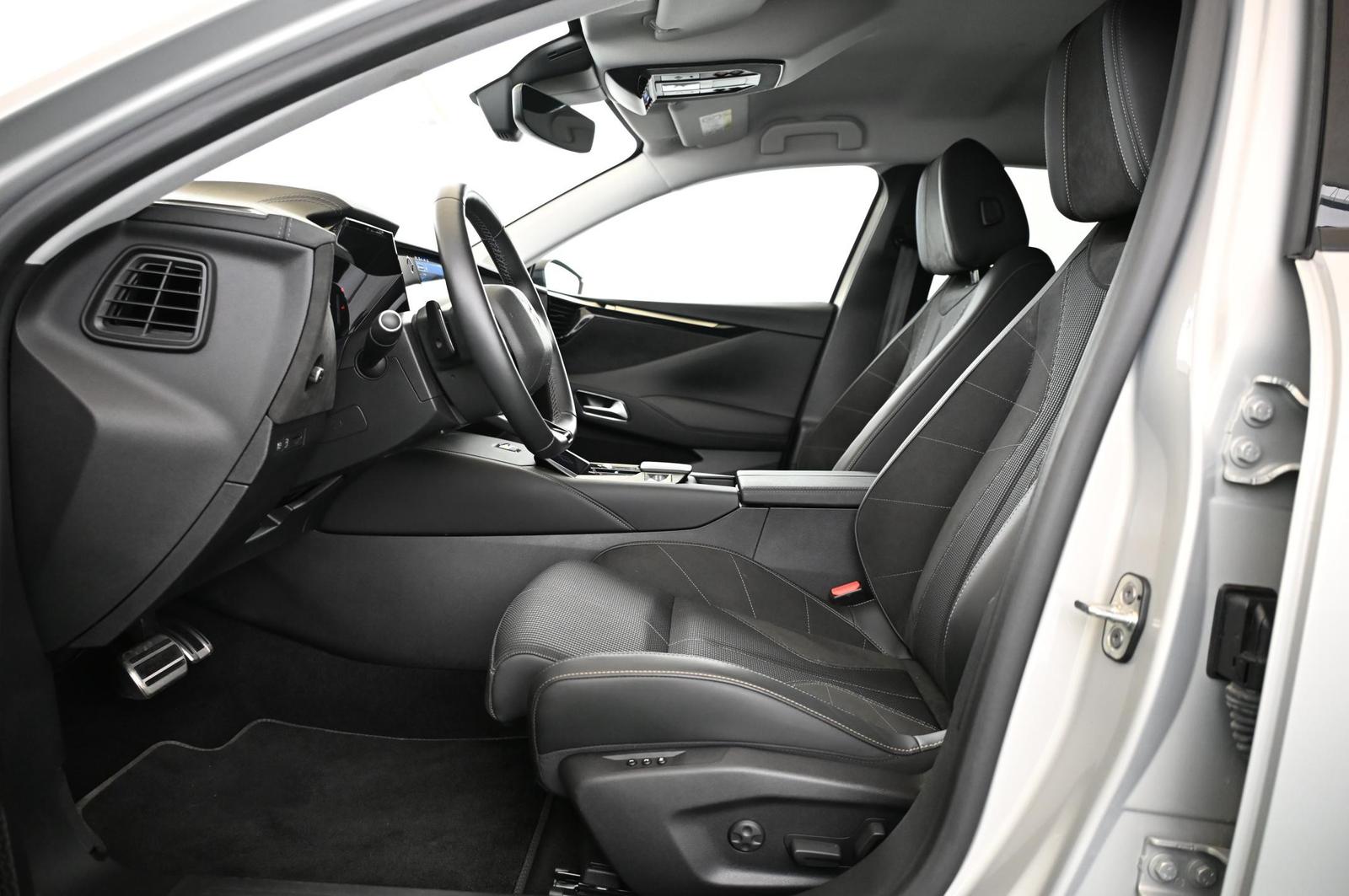 DS Automobiles DS4 1.6 E-Tense 225 Etolie Alcantara UVP 53.000 