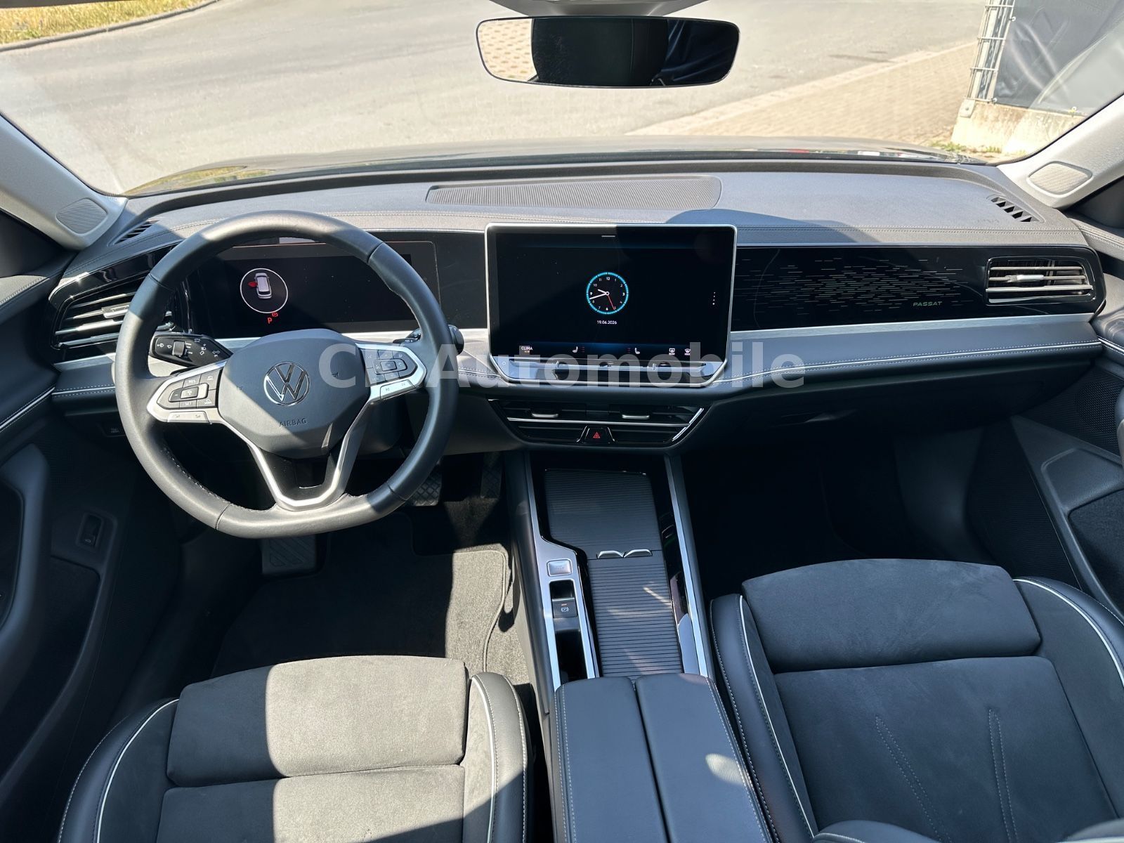 Fahrzeugabbildung Volkswagen Passat Variant 2.0 TDI Elegance/Kamera/ACC/LED