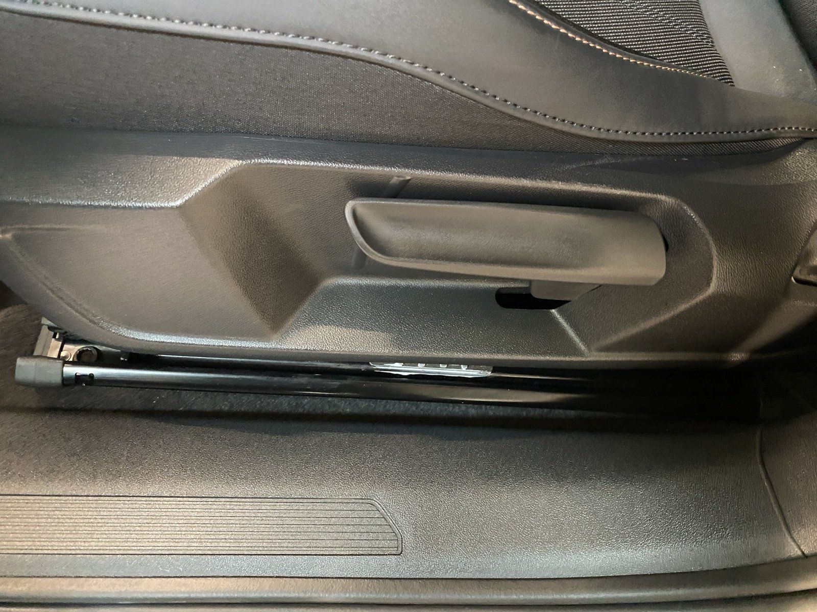 Cupra Tavascan - Bild 10