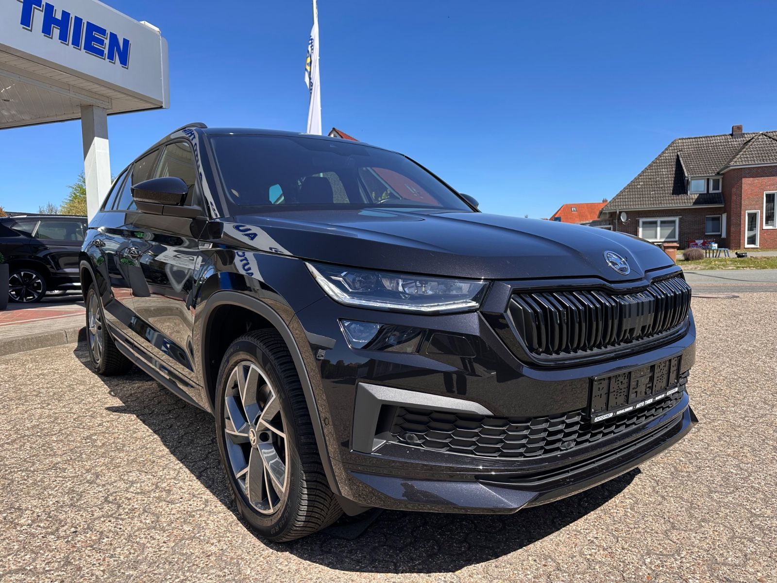 Fahrzeugabbildung SKODA Kodiaq Sportline 2.0 TDI 4x4 Matrix/AHK/ACC/Navi
