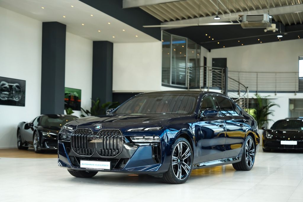 2025 BMW 740