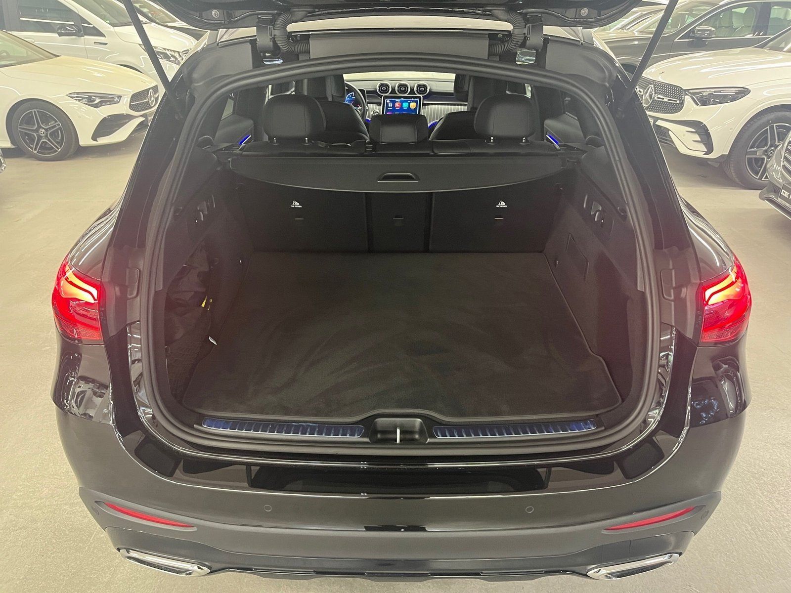 Fahrzeugabbildung Mercedes-Benz GLC 200 4M AMG*AHK*360°*Distronic*Night*LED*Memo