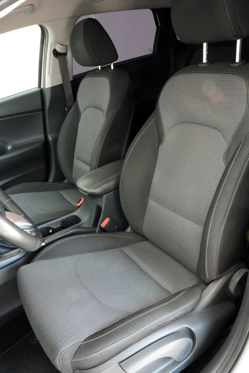 Fahrzeugabbildung Hyundai i30 cw Family *Shz*8-fach*HU Neu*