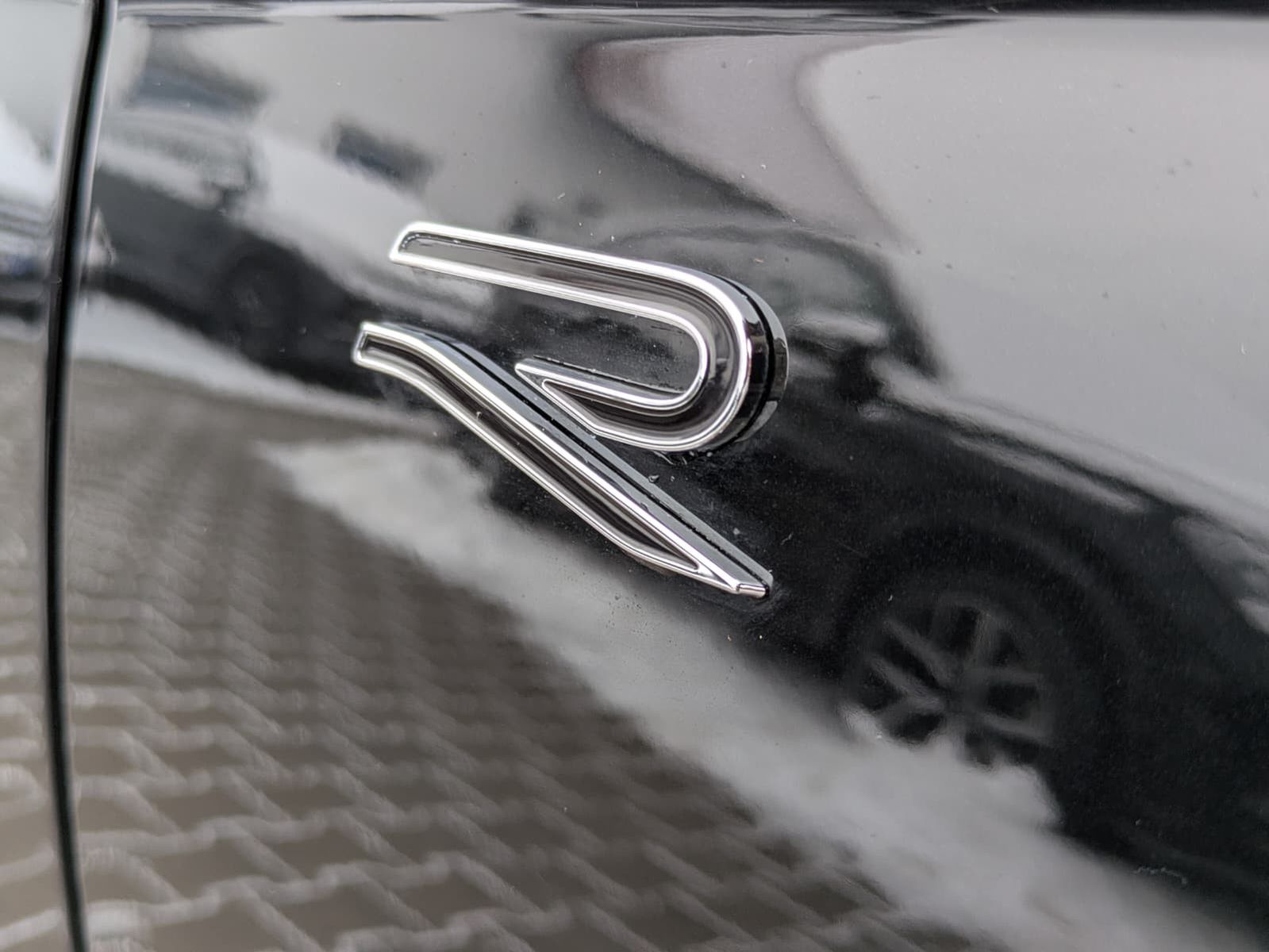 Fahrzeugabbildung Volkswagen Touareg 3.0TDI 4M R-Line VOLL Black 22" UPE 114T