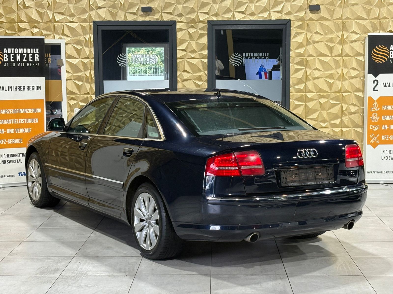 Fahrzeugabbildung Audi A8 3.2 FSI quattro/XENON/NAVI/PDC/LEDER/AUTOMATI