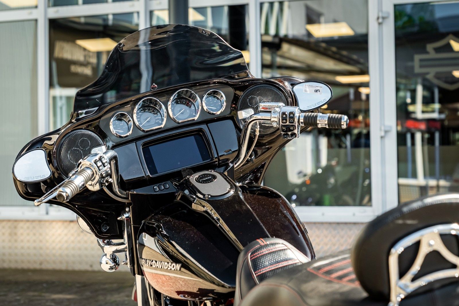 Fahrzeugabbildung Harley-Davidson FLHXSE CVO Street Glide 117 cui - ROCKFORD II