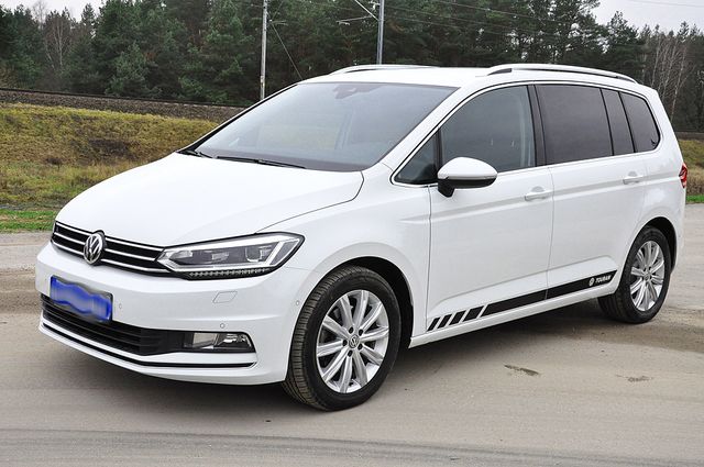 Volkswagen Touran Highline Navi ACC SWA RFK