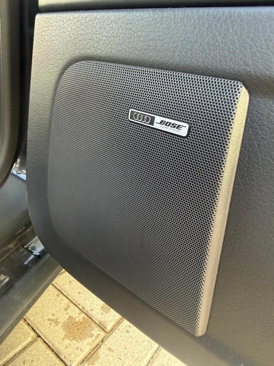 Audi A4 2005 — photo 7