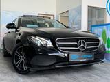 Mercedes-Benz E 200*AUT*4MATIC*9G*PANORAMA*AVANTGARDE*KAMERA - Mercedes-Benz E 200 in Düsseldorf
