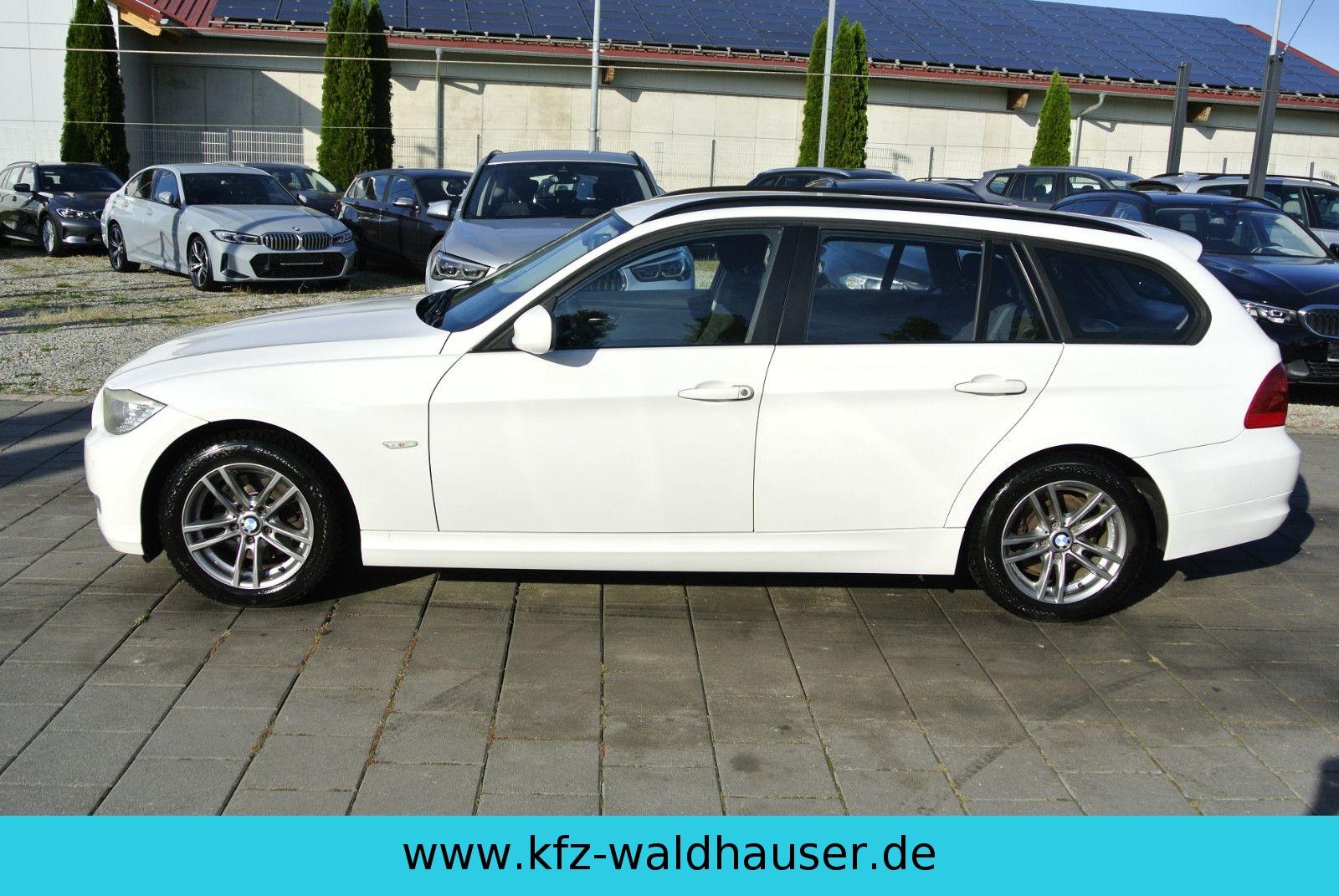 BMW 318 2010 — photo 13