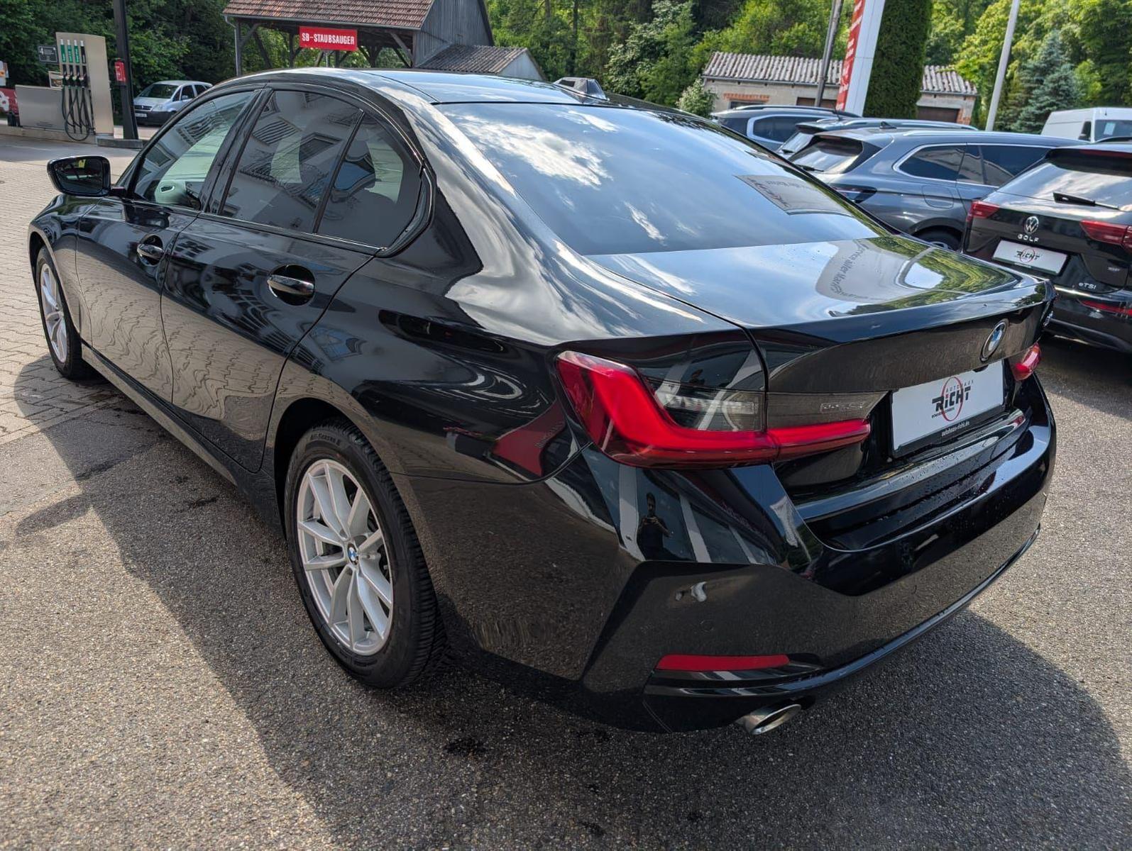 BMW 3 Series i Limousine Navi Innovation HUD Kamera SHZ, миниатюра 3
