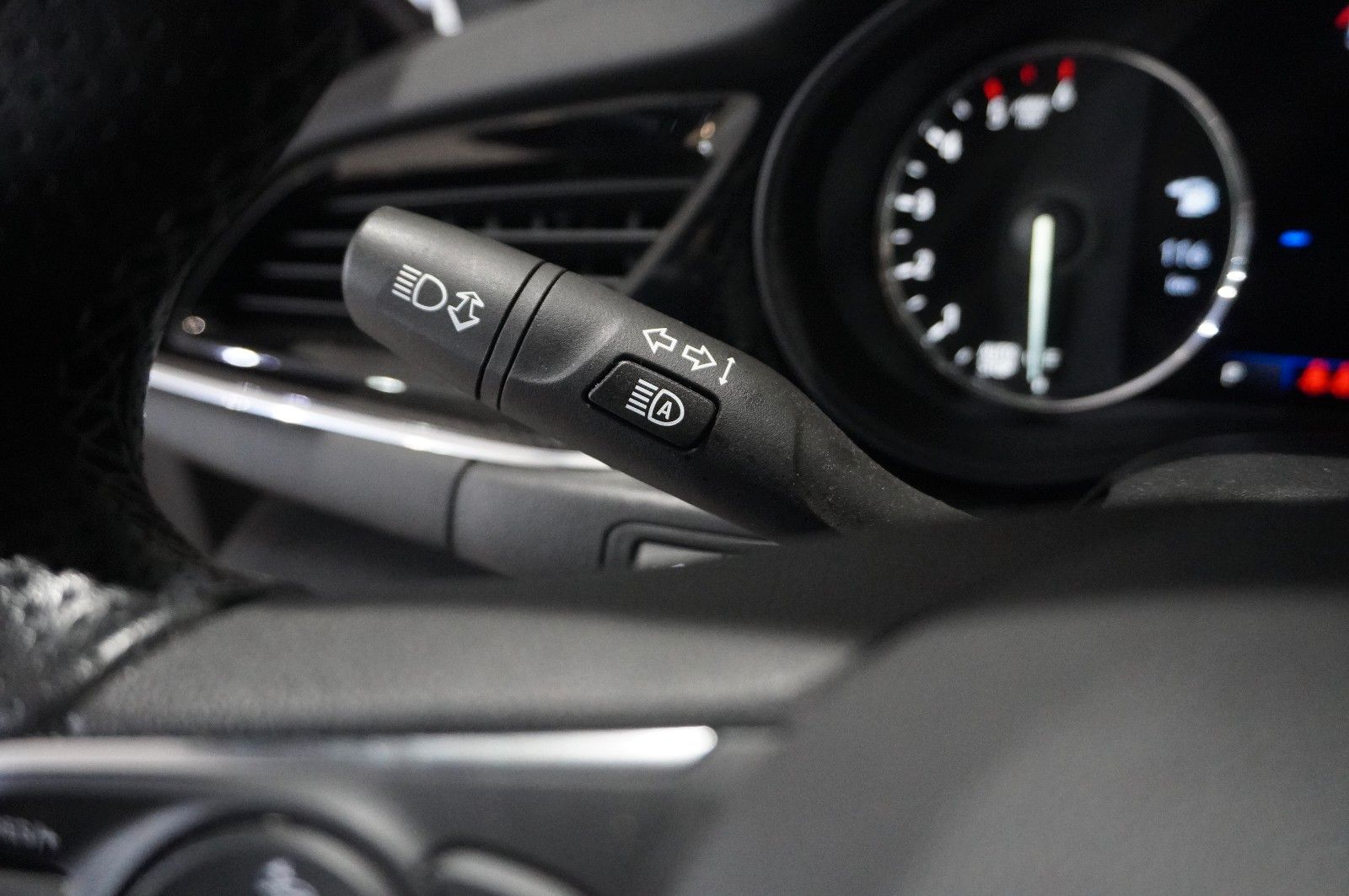 Fahrzeugabbildung Opel Insignia B GS 2.0D ELEGANCE NAVI/OPC/KAMERA/HUD