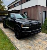 Dodge RAM 1500 Laramie Night Edition 1. Hand DEUTSCH 