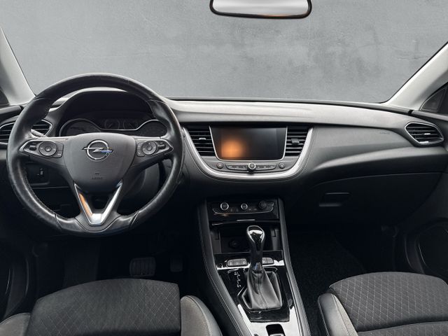 Grandland INNOVATION 1.2 Turbo INTELLILINK PDC V