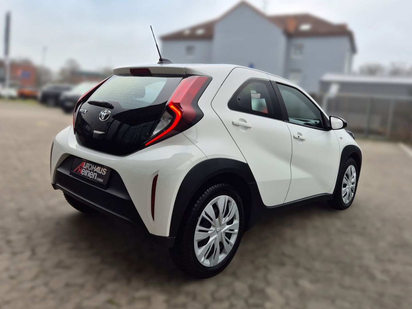 Fahrzeugabbildung Toyota Aygo X AYGO 1,0 Play Apple CarPlay Android Auto