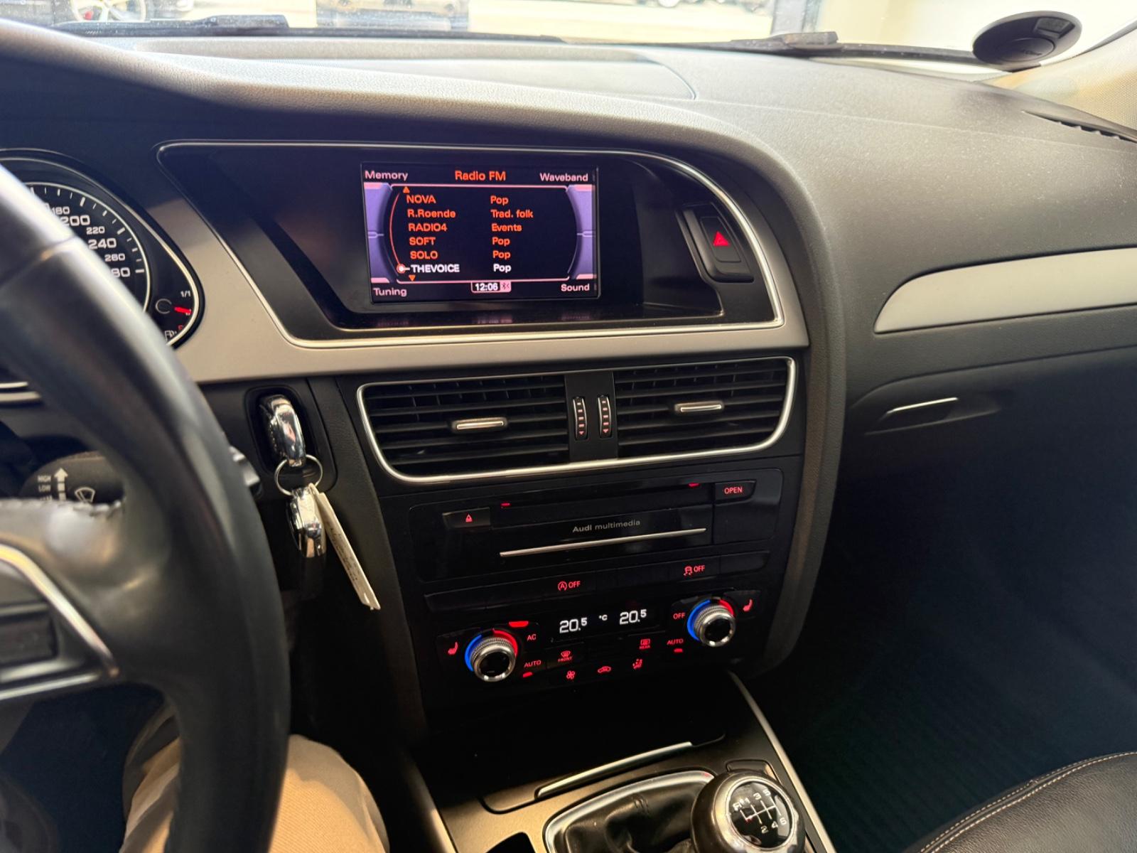Audi A4 2013 — photo 16