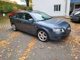 Audi A4 Avant 1.8 T multitronic S-line - Audi A4 aus 2007: Line