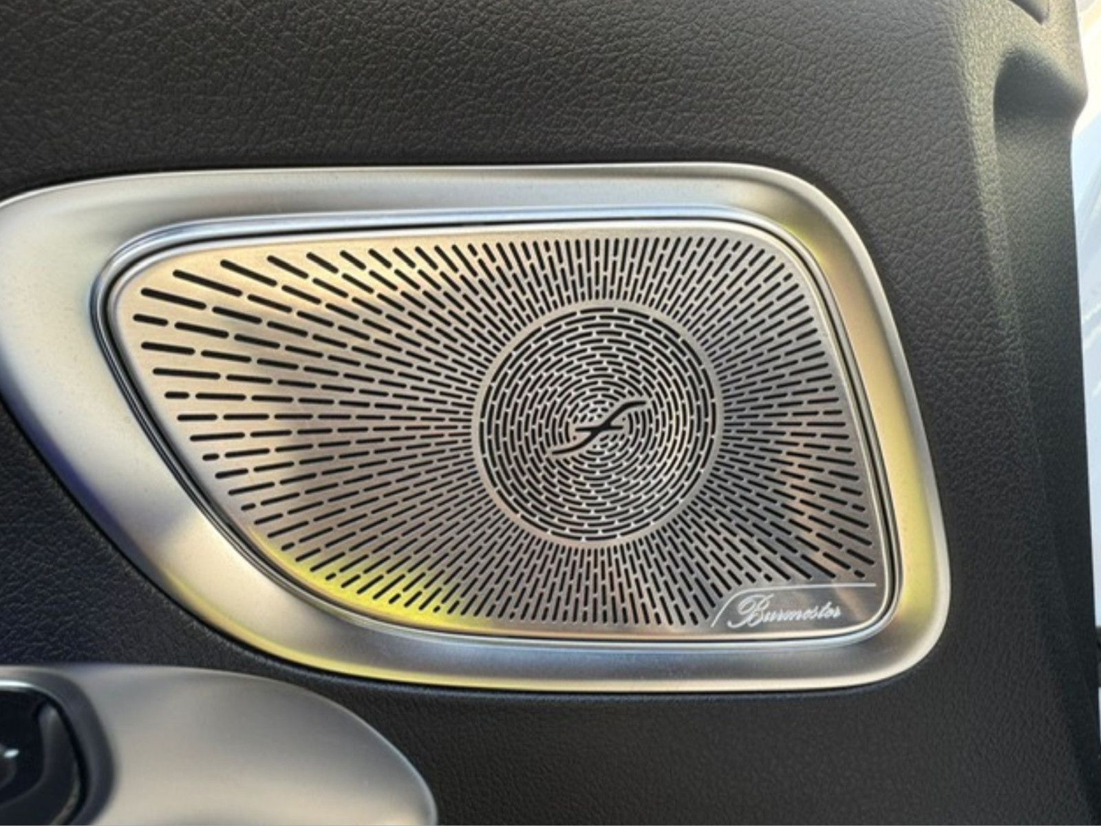 Fahrzeugabbildung Mercedes-Benz C 43 AMG T 4MATIC PANO*DISTR.* AHK*HUD*360°Kam.*